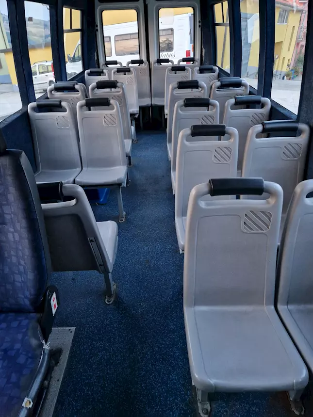 Foto 8Scuolabus 30 posti Marca Iveco Anno 2005 Euro 3