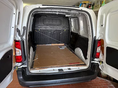 Furgone Opel Combo Anno 2019 Km 74140, cilindrata 1.560 - Anteprima 2