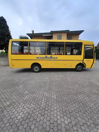  Scuolabus, 49 pax