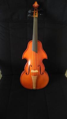 Un violino barocco e un violino classico