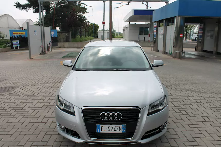 Audi A3 T-Tronic 2.0 TDI - 141 CV - automatica Anno 2012, modello con - Foto 3