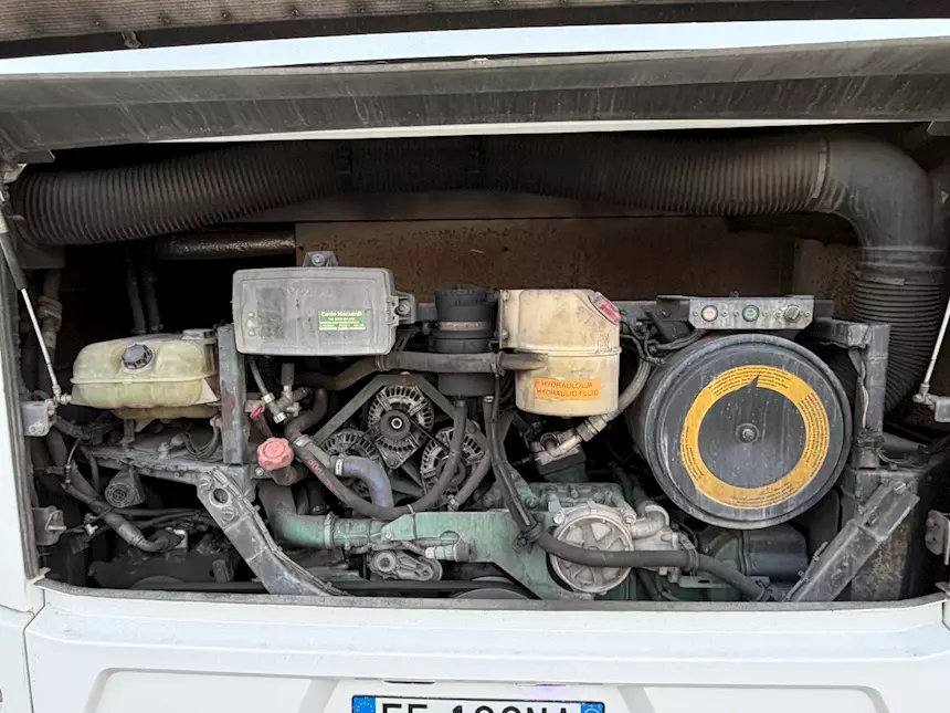 Foto 4VOLVO 9700 Anno 2008 Km 1335000 Euro 5, motore rifatto