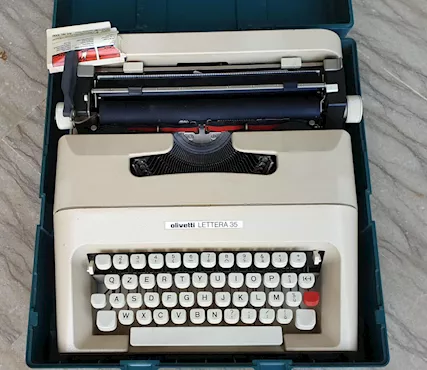 Macchina da scrivere Olivetti 35 con valigia, ottimo stato - Foto 3