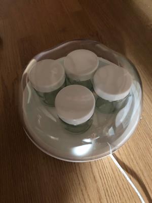 4 Vasetti di Vetro Yogurtiera - Bianca, ottimo stato - Anteprima 1