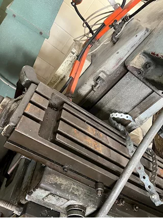Fresatrice INDUMA, colore GRIGIO, in ottime condizioni - Foto 4