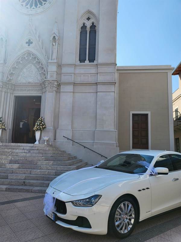 Maserati Ghibli bianca