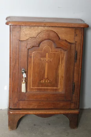 Antico inginocchiatoio/credenzino piemontese XVIII sec.