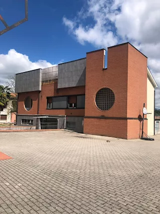 Intero stabile +terrazzo+casa