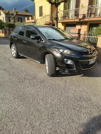 Automobile Mazda CX7