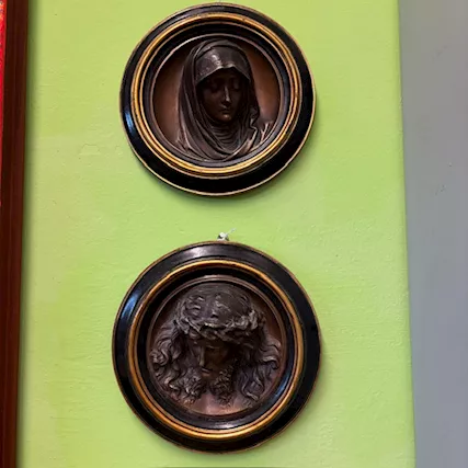 Antica coppia di bronzi epoca XIX sec Vergine e Gesù .