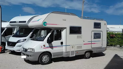 Camper Adriatik 572 Fiat 2.3 Clima - porta moto Anno 2003, cambio manuale - Anteprima 1