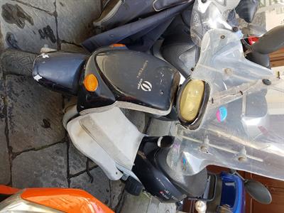 Scooter elettrico vecchiotto ma un trattore
