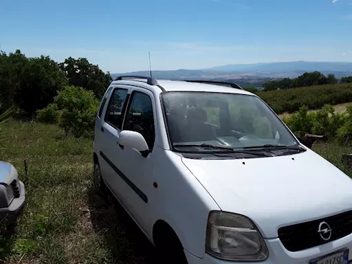 Opel Agila utlitaria