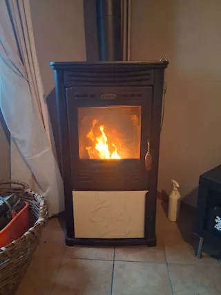Termostufa a legna LINCAR modello Annalaura