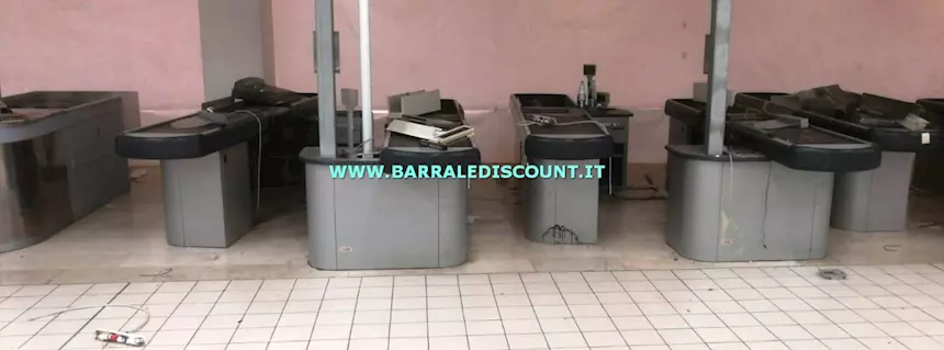 Foto 4Banco Cassa Scivolo Monovasca 8216, marca Cefla, in buone condizioni