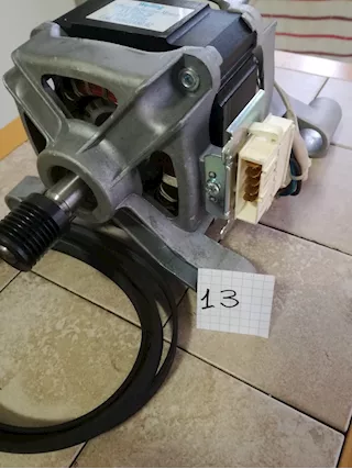 Motori per lavatrice INDESIT