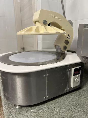 FORMATRICE SEMIAUTOMATICA DA BANCO USATA