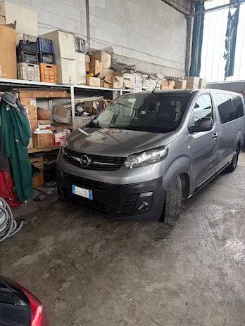 Opel Vivaro 9 Anno 2020 Km 0 Euro 6, unico proprietario - Foto 2