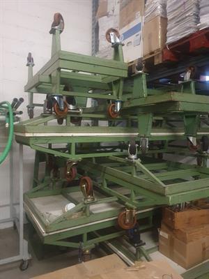Stock carrelli pianali 4 ruote robusti