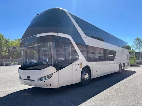 Autobus Neoplan Skyliner 1.622.949 km