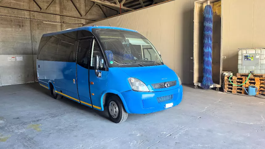 Foto 4IVECO WING Anno 2014 Km 274000 Euro 5, cambio manuale