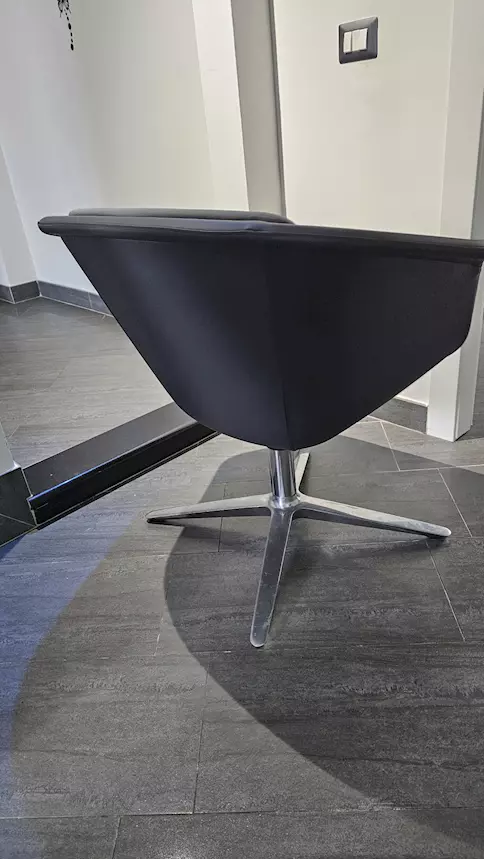 Foto 2 Elegante sedia poltrona, VERA PELLE ed acciaio cromato sedus