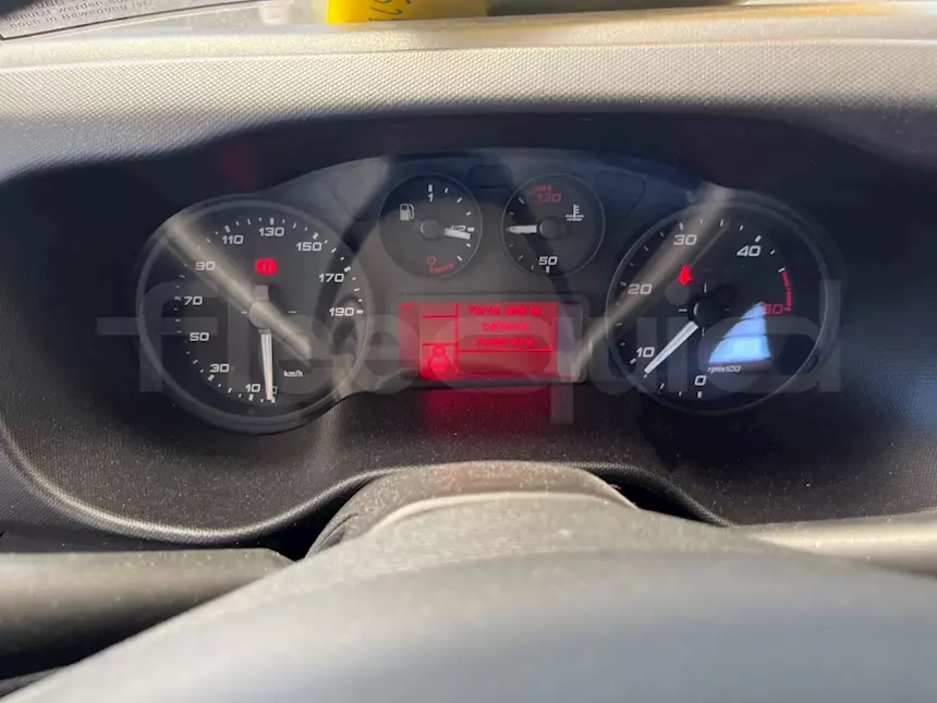 Foto 12Iveco Daily, 2019, 19 posti, Euro 6 Km 87972, cambio: manuale