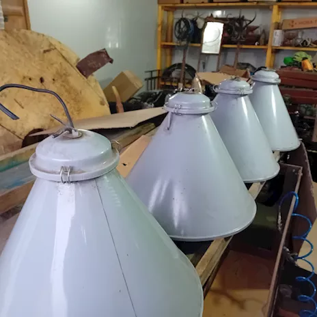 Lampade vintage grandi per arredamento industrial
