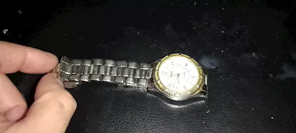 Orologio in orario mossa