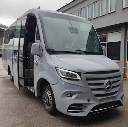 Nuovo 27 Posti Mercedes