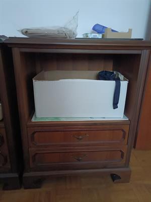 Coppia comodini con 2 cassetti. NON