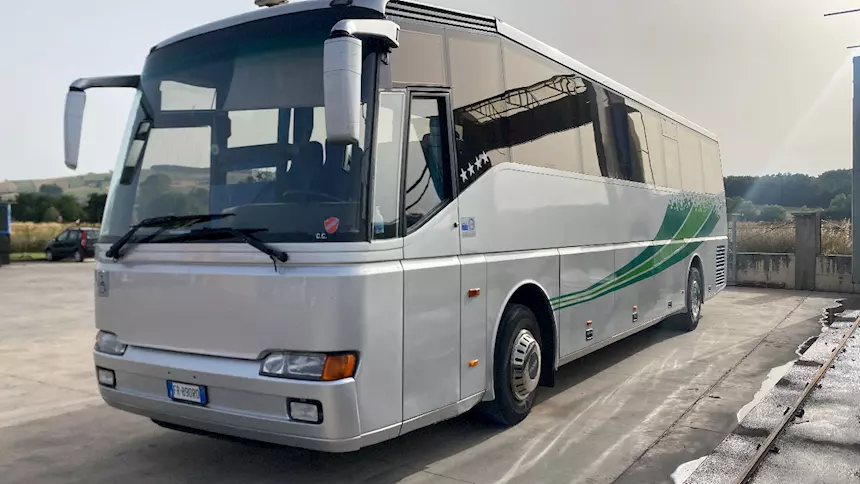 Foto 3 Iveco 370 Anno 2000 Km 0 Euro 2, con pedana