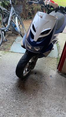Aprilia SR