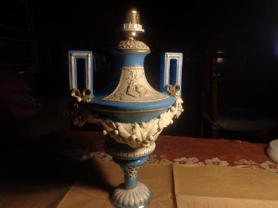 Vaso di porcellana antica dellì800.