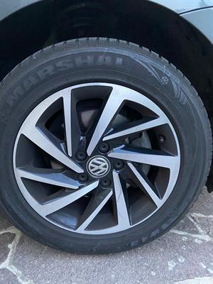 Gomme invernali 205/55/r16 e cerchi da 16 wolkswagen Golf
