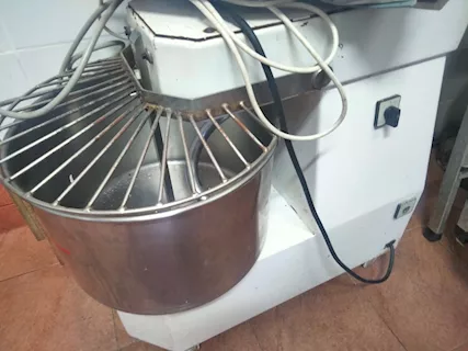 Forno elettrico per pizza e impastatrice
