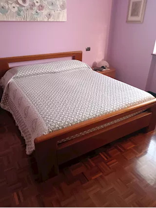 Letto matrimoniale noce