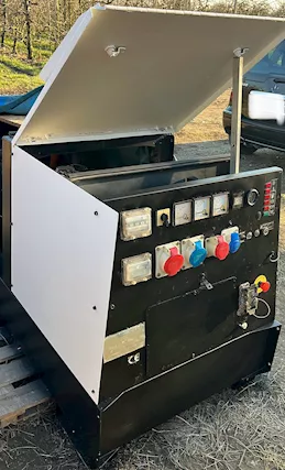 Generatore di corrente da 15 kva