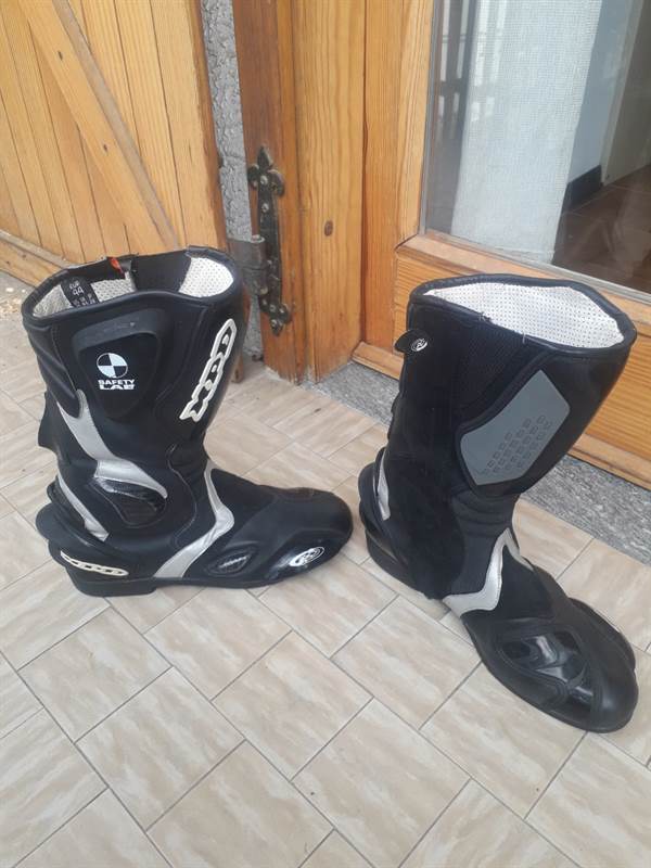 Abbigliamento moto