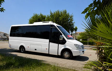 MERCEDES-BENZ SPRINTER 519 SITCAR 3.0 V6 • 190 CV • 21 POSTI