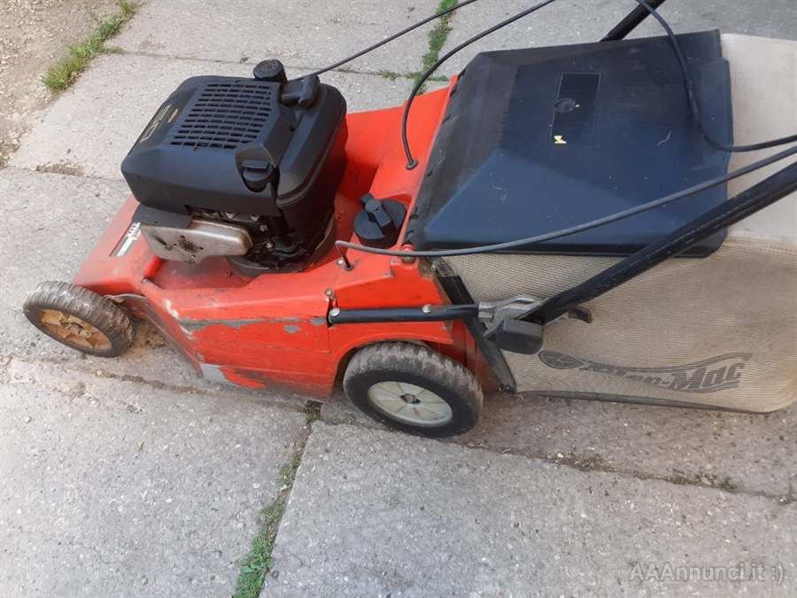 Vendo tosaerba di grandi dimensioni, in ottime condizioni