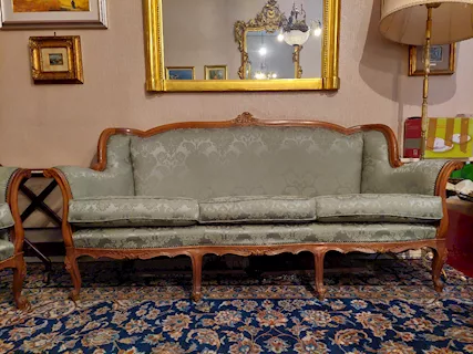 Divani Classici in Vendita