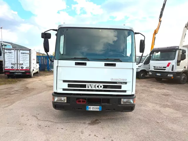 Foto 2Camion Marca Iveco Eurocargo 60e15 tector ribaltabile Anno 2001