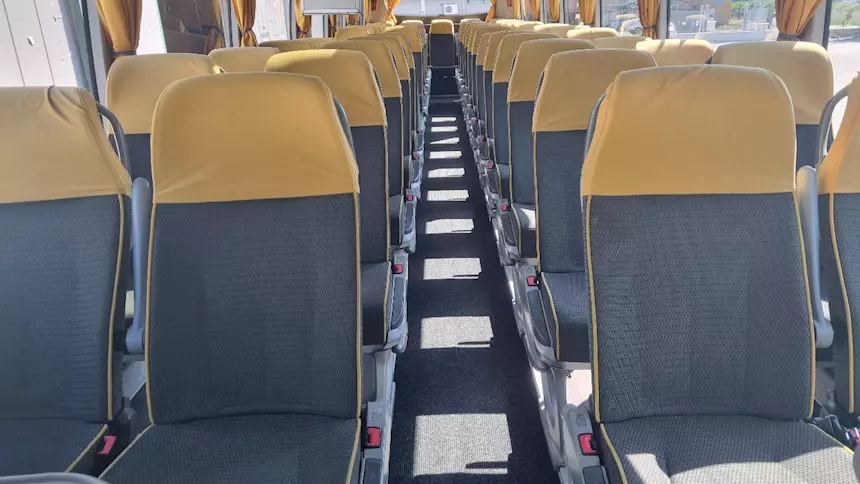 Foto 8Tourismo Euro 6 Marca Mercedes Anno 2018, cambio manuale