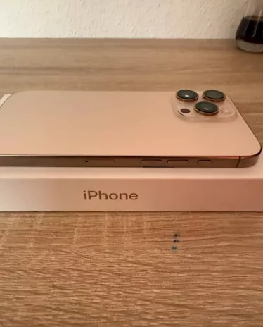 IPhone 16 Pro Max / 512 GB / 12 RAM