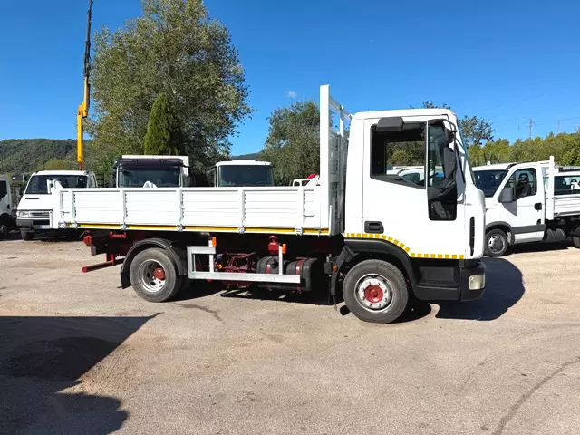 Foto 3Camion Marca Iveco Stralis 100e18 tector ribaltabile Anno 2005