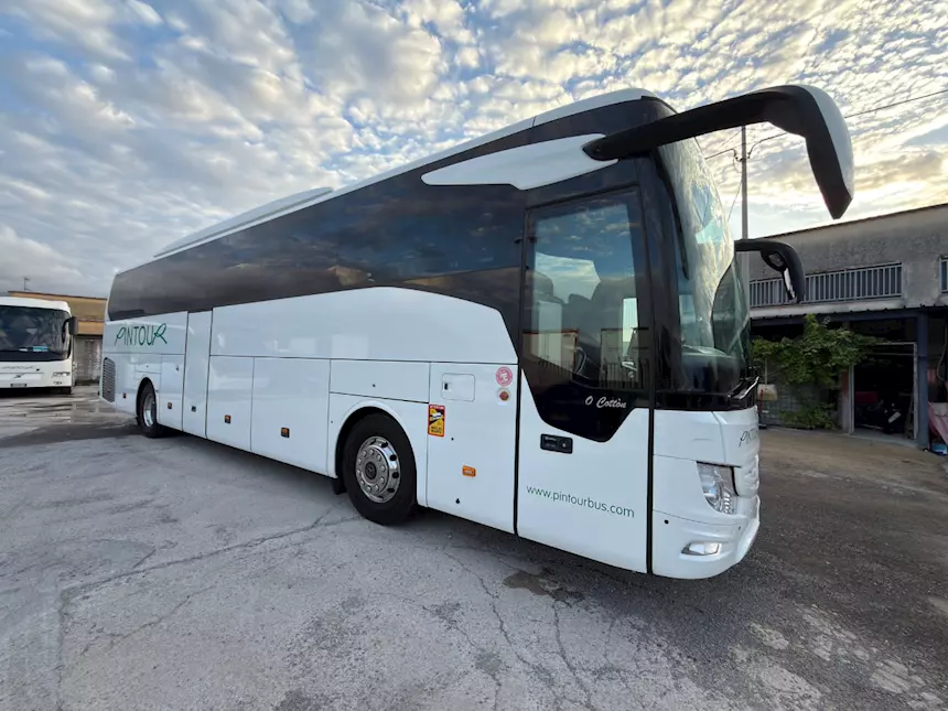 Foto 6MERCEDES-BENZ TURISMO Anno 2021 Km 540000 Euro 6, cambio: manuale