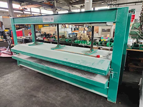 Pressa da legno 3000x1200 Italpresse
