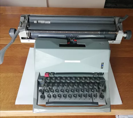 Olivetti 82, macchina vintage