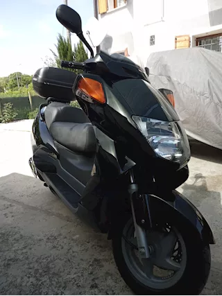 Scuter pantheon 150